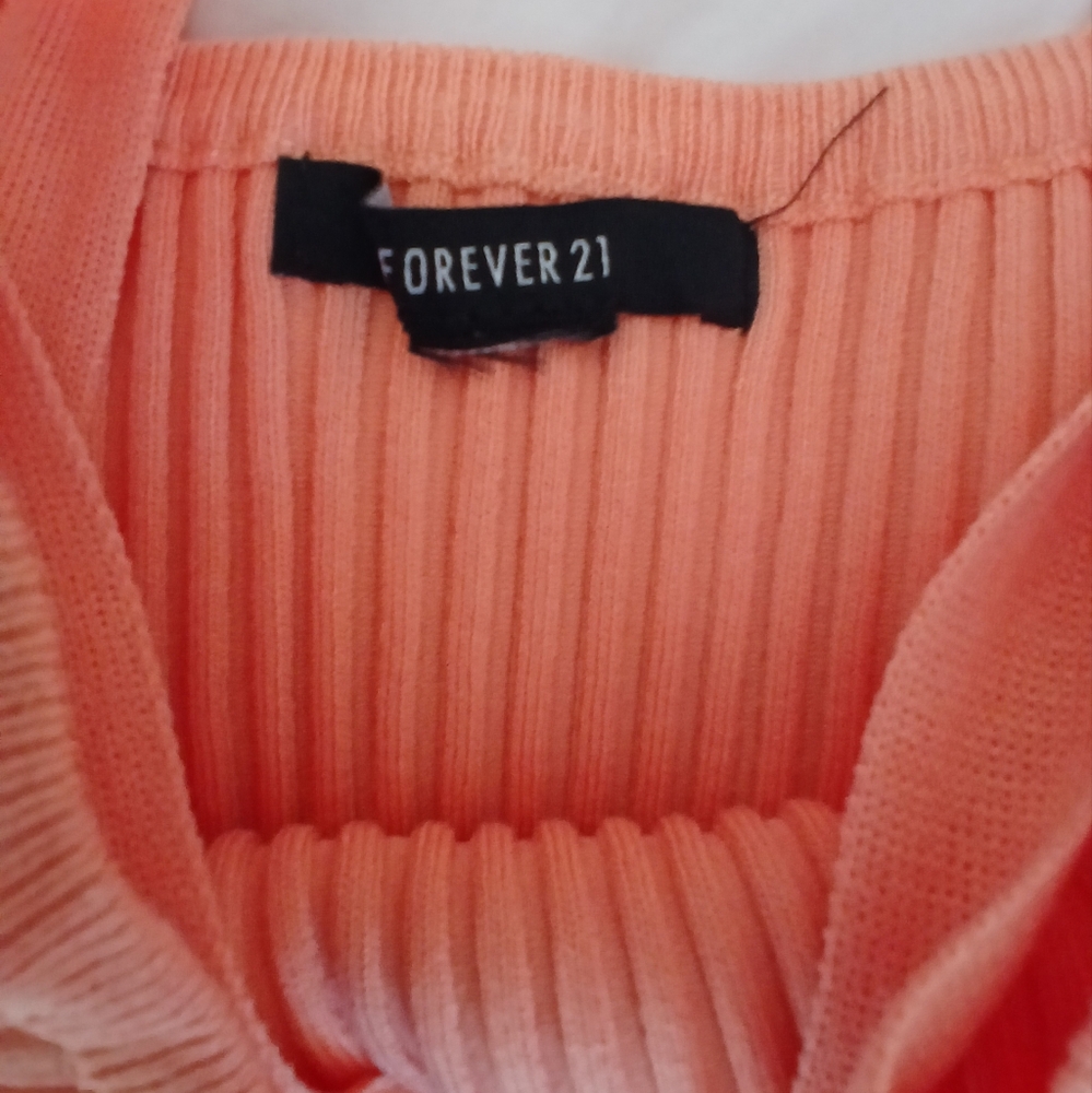 Unworn- Peach Ribbed Knit 80% Rayon/ NylonTank Top - Picture 2 of 7